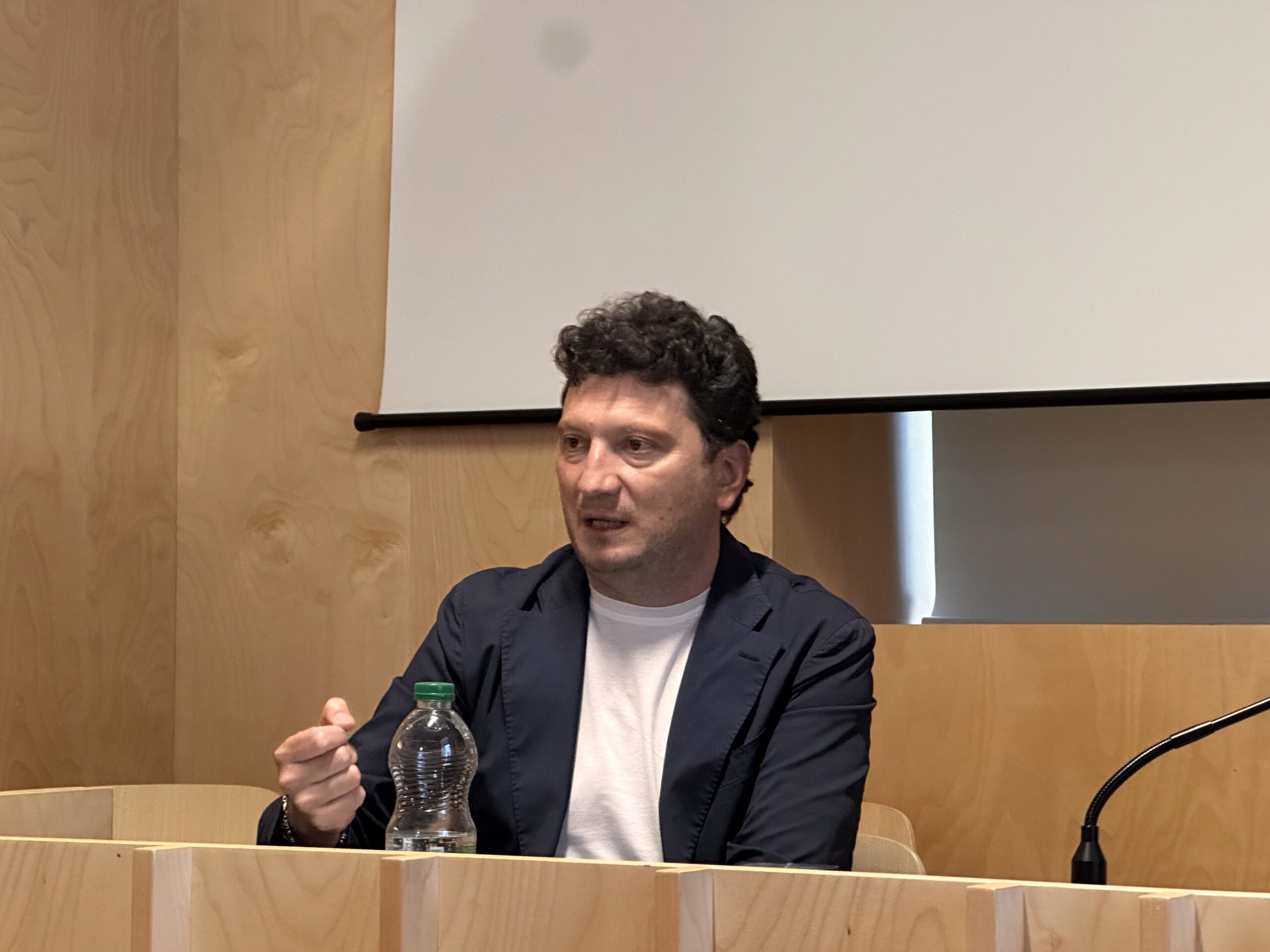 Il pubblico partecipativo durante il convegno a Lacedonia